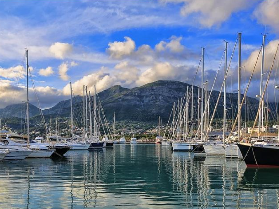 yacht-rent-montenegro-marina-bar-dreamsail.me